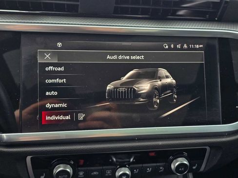 Used 2024 Audi Q3 2.0T Premium Plus w/ Premium Plus Package image 31