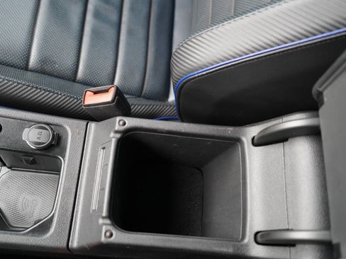 Used 2022 Volkswagen Golf R 2.0T DSG image 42