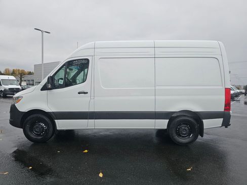 New 2025 Mercedes-Benz Sprinter 2500 image 3