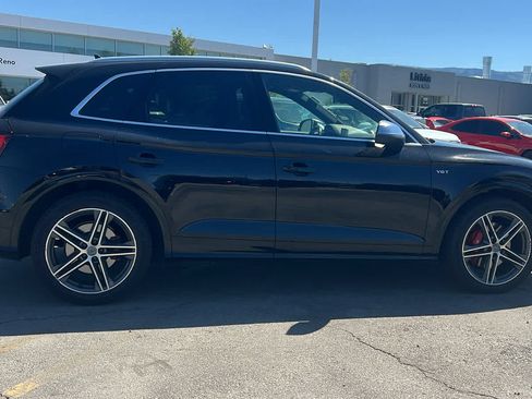 Used 2018 Audi SQ5 Premium Plus w/ S Sport Package AWD/4WD image 4