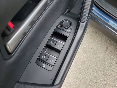 Used 2025 MAZDA CX-50 AWD 2.5 S w/ Premium Package image 14