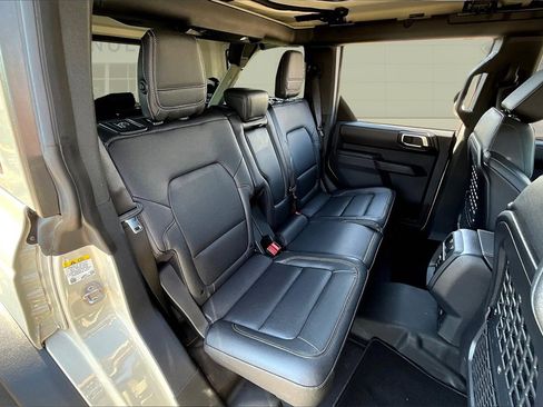 New 2025 Ford Bronco Badlands image 11