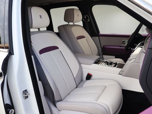 Certified 2024 Rolls-Royce Cullinan AWD/4WD image 19