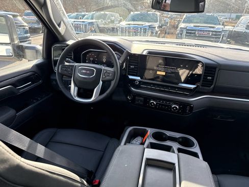 New 2026 GMC Sierra 2500 SLT image 13