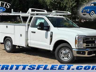 New 2025 Ford F350 XL w/ XL Chrome Package