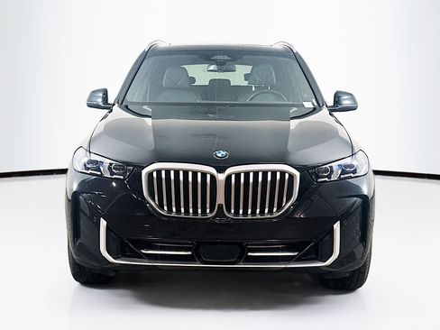 Used 2024 BMW X5 sDrive40i w/ Premium Package RWD image 2