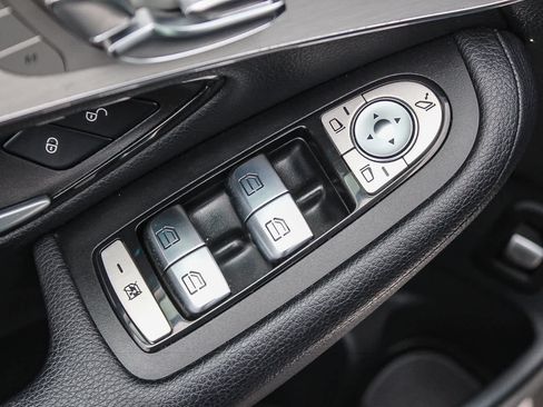 Used 2019 Mercedes-Benz GLC 300 4MATIC Coupe image 23