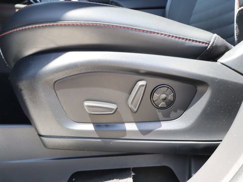 Used 2025 Ford Explorer ST-Line w/ Premium Package RWD image 18
