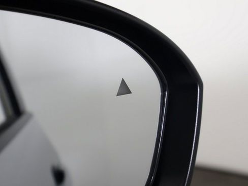 Used 2021 Nissan Rogue SV image 35