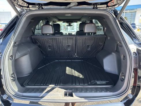Used 2023 Chevrolet Equinox RS w/ LPO, Floor Liner Package image 8