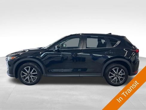 Used 2018 MAZDA CX-5 Touring w/ Preferred Equipment Package AWD/4WD image 3