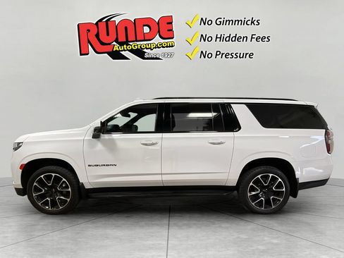 Used 2023 Chevrolet Suburban RST w/ Luxury Package AWD/4WD image 3