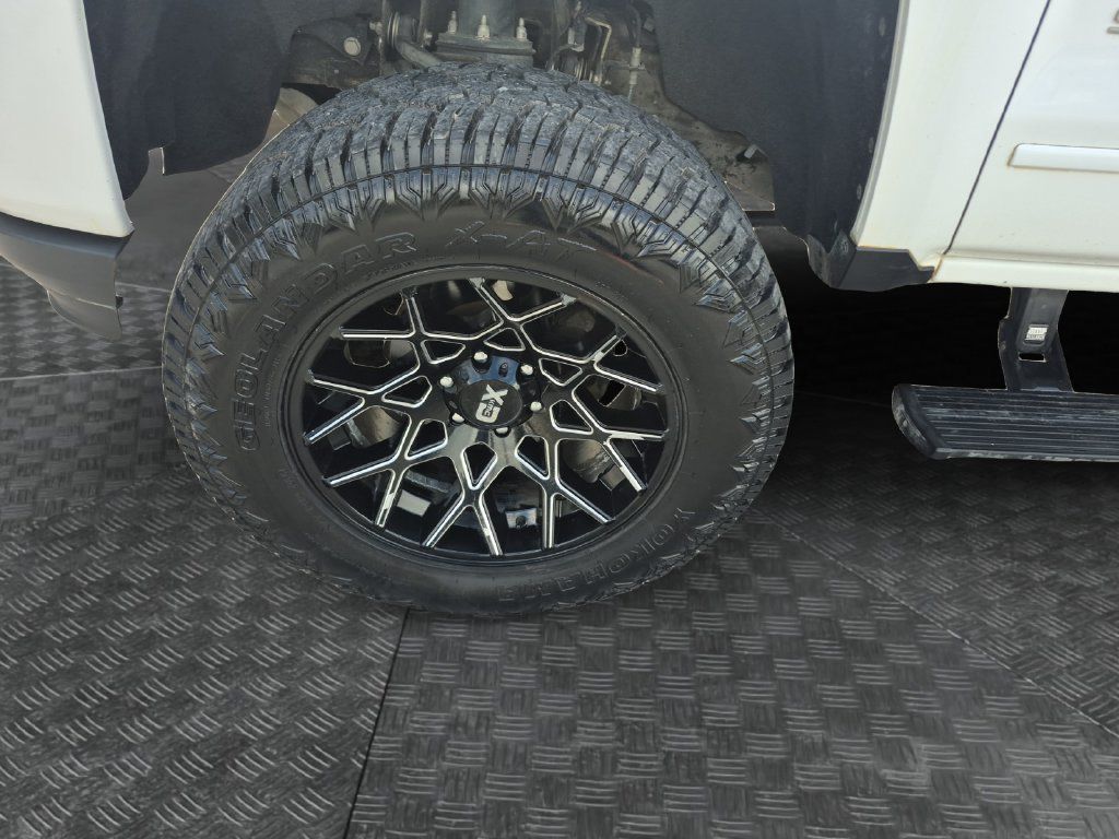 Used 2018 Chevrolet Silverado 1500 LT w/ All Star Edition AWD/4WD image 14