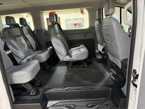 Used 2019 Ford Transit 150 XL RWD image 26