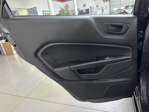 Used 2017 Ford Fiesta SE w/ Equipment Group 201A image 12
