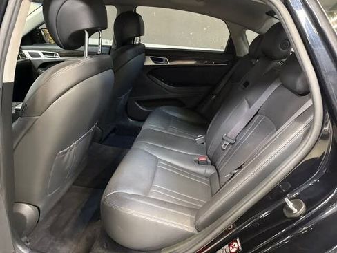 Used 2020 Genesis G80 3.8 RWD image 32