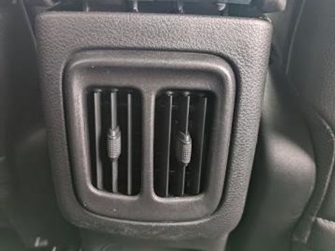 Used 2021 Jeep Compass Limited AWD/4WD image 13