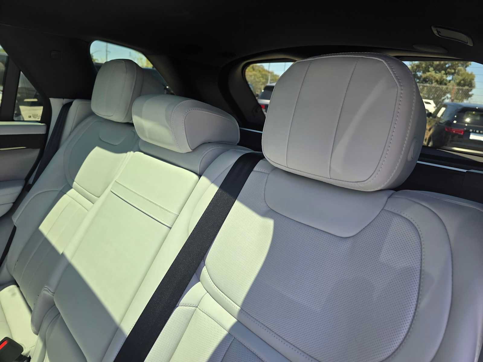 New 2026 Land Rover Range Rover Sport SE AWD/4WD image 18