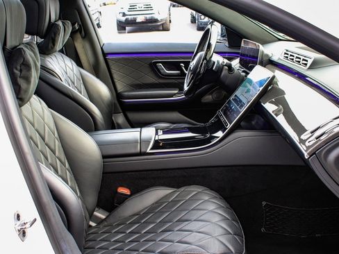 Used 2022 Mercedes-Benz S 500 S 500 image 40