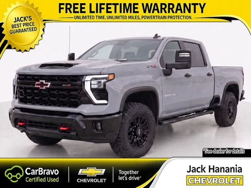 Used 2025 Chevrolet Silverado 2500 ZR2 w/ Technology Package AWD/4WD image 2