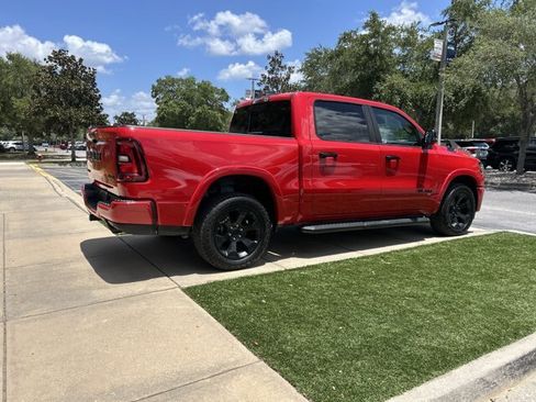 Used 2025 RAM 1500 Big Horn AWD/4WD image 3