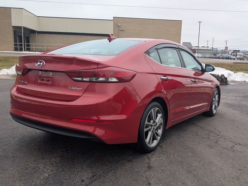 Used 2017 Hyundai Elantra Limited image 7