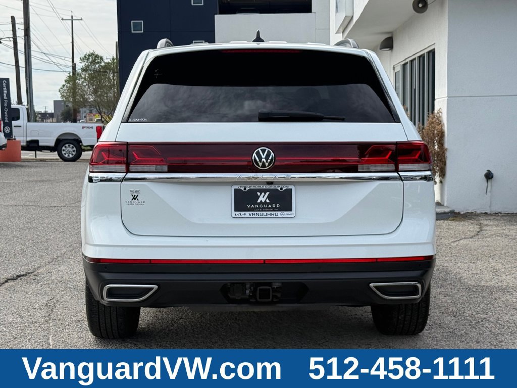 Used 2024 Volkswagen Atlas SE w/ Black Wheel Package FWD image 8