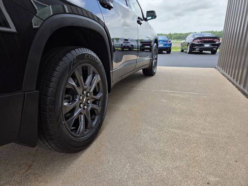 Used 2020 Chevrolet Traverse RS AWD/4WD image 12
