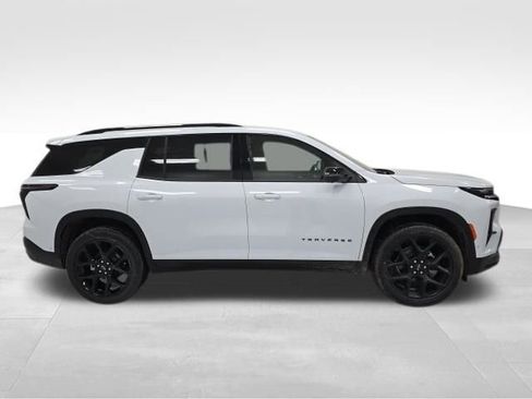 New 2026 Chevrolet Traverse RS image 6