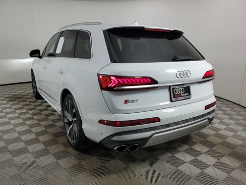 Certified 2022 Audi SQ7 Prestige w/ Prestige Package image 8