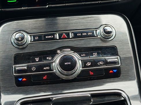 Used 2023 Lincoln Nautilus AWD w/ Premium Package image 21