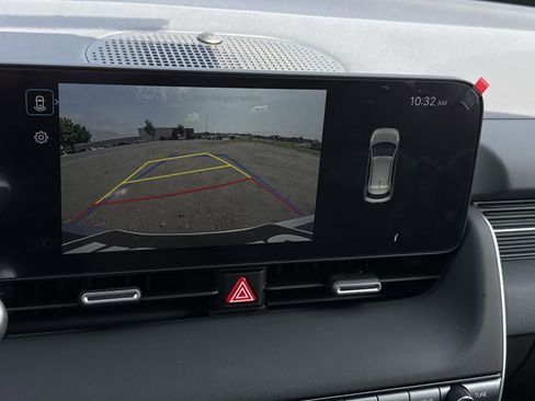 New 2025 Hyundai Ioniq 5 SE image 19