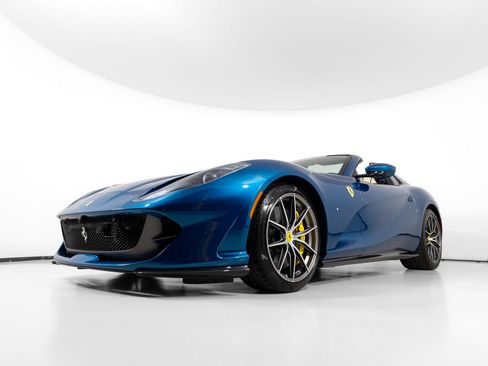 Used 2021 Ferrari 812 GTS RWD image 14