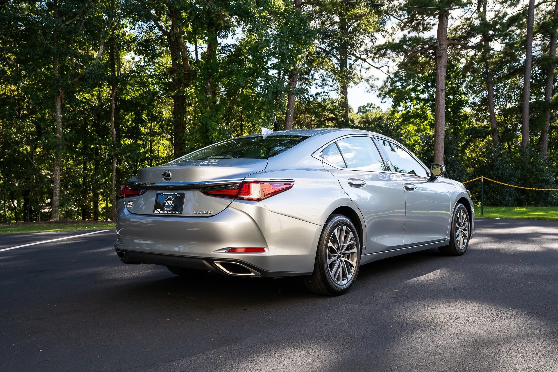 Used 2023 Lexus ES 350 FWD image 9