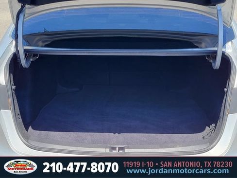Used 2023 Toyota Corolla SE FWD image 29