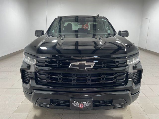 Used 2023 Chevrolet Silverado 1500 RST w/ Z71 Off-Road Package AWD/4WD image 2
