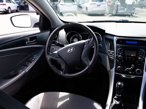 Used 2011 Hyundai Sonata GLS w/ Popular Equipment Pkg 2 FWD image 8