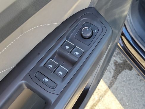 Used 2023 Volkswagen Atlas SE FWD image 14