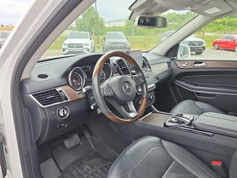 Used 2019 Mercedes-Benz GLS 550 4MATIC image 24