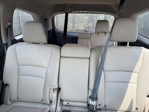 Used 2018 Honda Pilot EX-L image 12