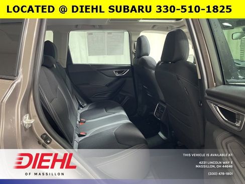 Used 2022 Subaru Forester Premium image 11