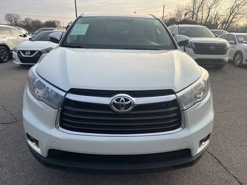 Used 2016 Toyota Highlander Limited image 2