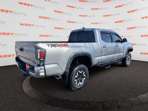 Used 2019 Toyota Tacoma TRD Off-Road AWD/4WD image 5