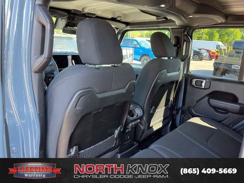 Used 2025 Jeep Wrangler Unlimited Rubicon 4xe w/ Safety Group image 8