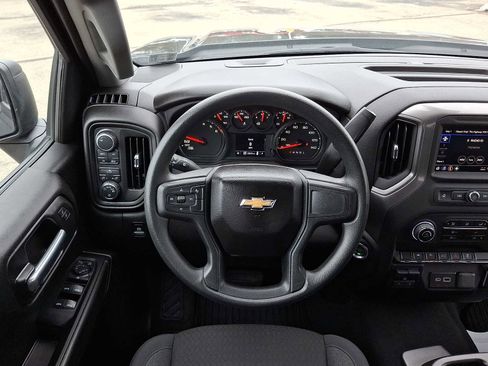 Certified 2025 Chevrolet Silverado 1500 Custom w/ Turbomax Blackout Package image 12