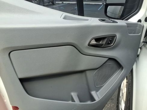 Used 2018 Ford Transit 350 XLT RWD image 10