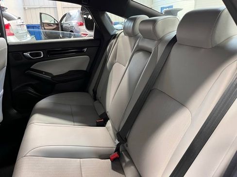 Used 2025 Honda Civic Sport image 18