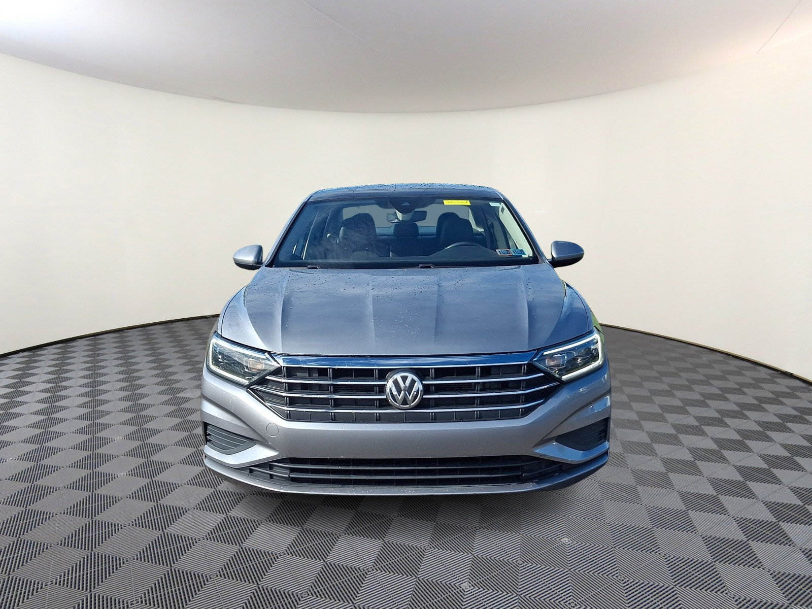 Used 2021 Volkswagen Jetta SEL FWD image 2