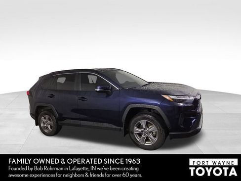 Used 2025 Toyota RAV4 XLE AWD/4WD image 5