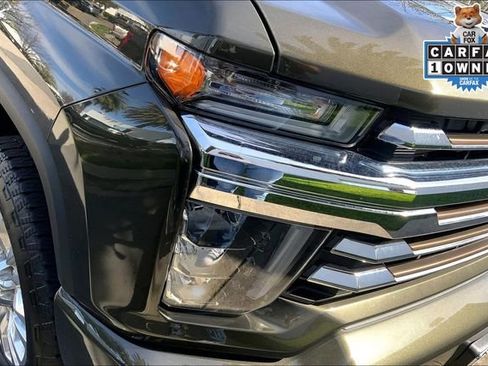 Used 2022 Chevrolet Silverado 2500 High Country w/ Technology Package image 28